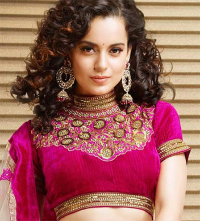 kangana ranaut heroine,deepika padukone,priyanka chopra,bollywood heroines,kangana ranaut 15 crores enummaration  ఆమె అత్యాశకు నిర్మాతలు భయపడిపోతున్నారు..!